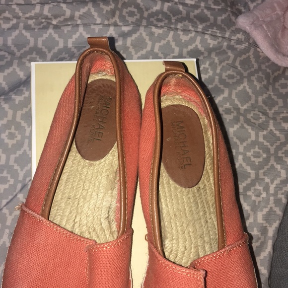 Michael Kors Meg Slip On - Picture 3 of 4